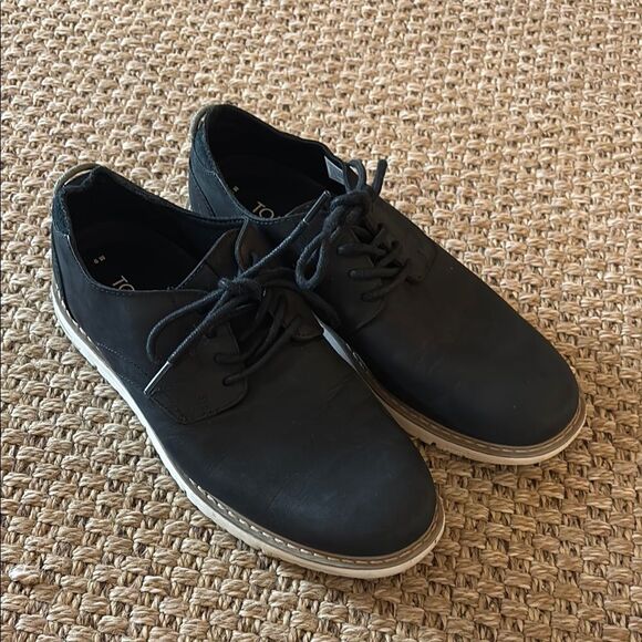 Toms Black Oxford Shoes Sleek Minimalist Design - Picture 1 of 8